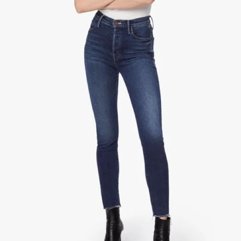 MOTHER 24 The Stunner Ankle Fray Dark Blue Skinny Jeans